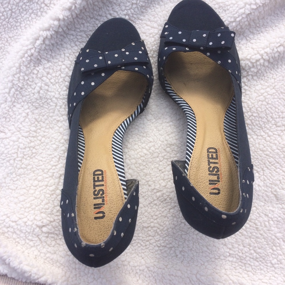 Heels - Picture 2 of 2